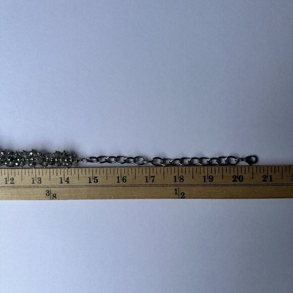 Vera Wang Necklace Faceted Smoke Glass Saucer Cluster Silver Tone Metal 20"‎ - Picture 8 of 8